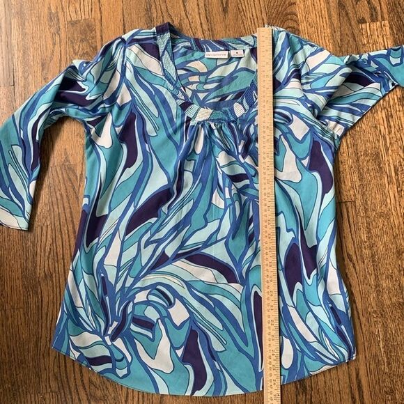 Blue bold print top medium - Picture 8 of 10